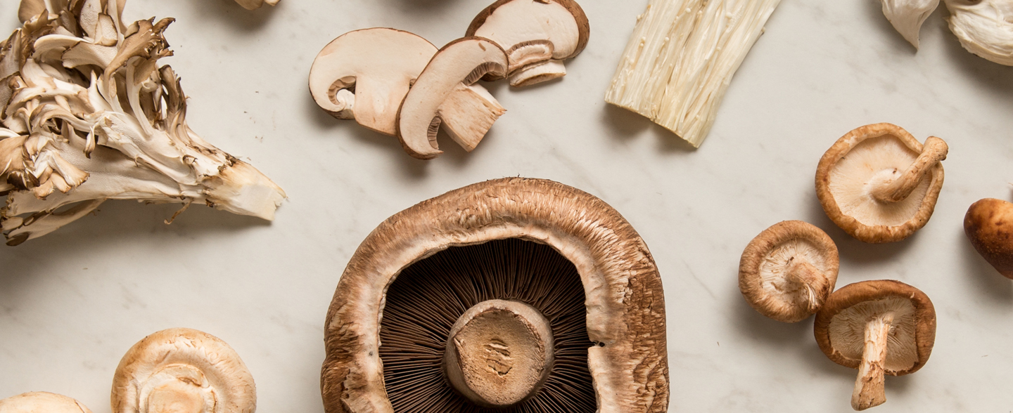 header-fresh-mushrooms-2